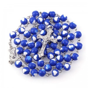 Ruženec s menom modrý s bielymi srdiečkami