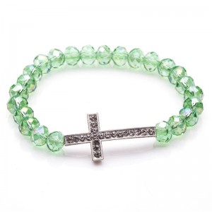 Náramok-ruženec s krížikom zelený