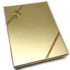 Béžová darčeková krabička so vzorom na väčšie sety